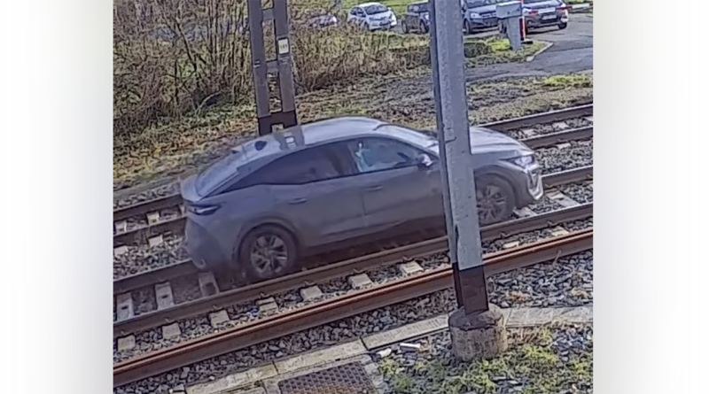 🎥  Infrabel stapt naar politie na hallucinant incident in Moeskroen