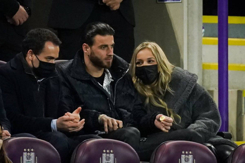 Emma Heesters en voetballer Wesley Hoedt zetten punt achter hun relatie