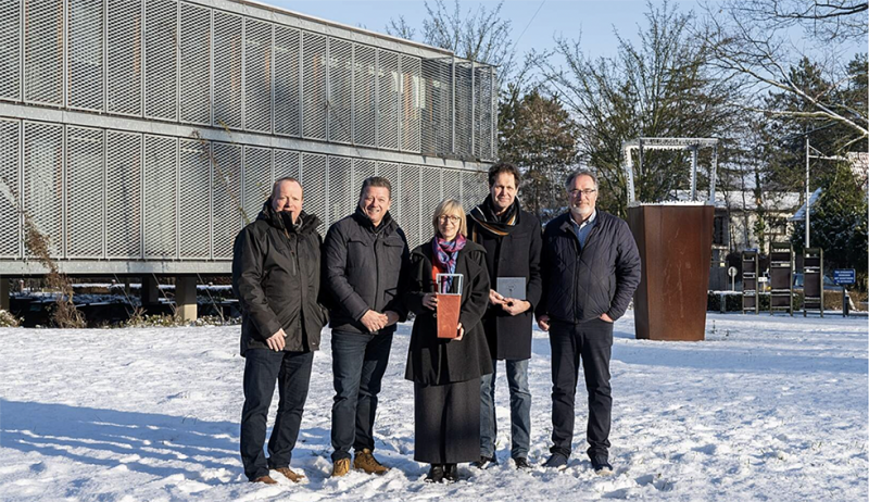 Bonheiden onthult nieuw kunstwerk voor gemeentehuis