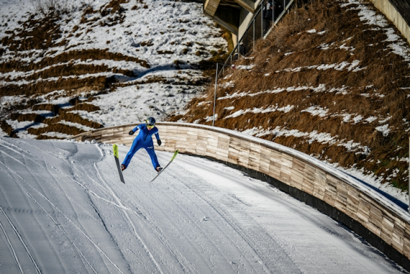Opmerkelijk gerucht: schansspringers spelen vals met... penisvergrotingen