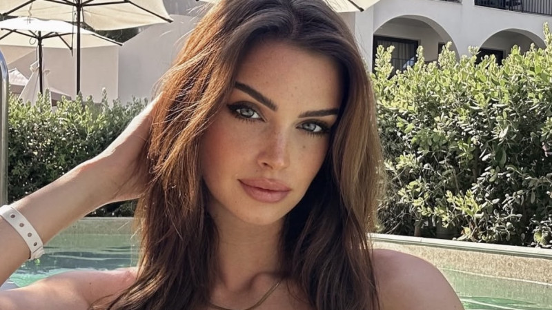 📸 Vurige Nora laat nog maar eens zien waarom zij P-babe van de maand was