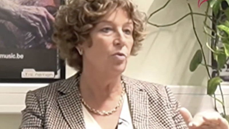 AI en cafépraat: hoe Petra De Sutter zichzelf tackelde in haar eerste rectorale speech