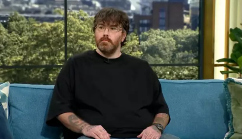 🎥 Wanneer je pas op je 36ste ontdekt dat je een micropenis hebt