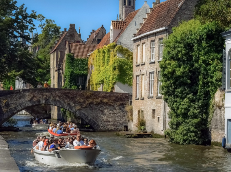 Brugge voert de ranglijst aan in wintertoerisme, maar ziet Wintergloed niet meer terug in 2026