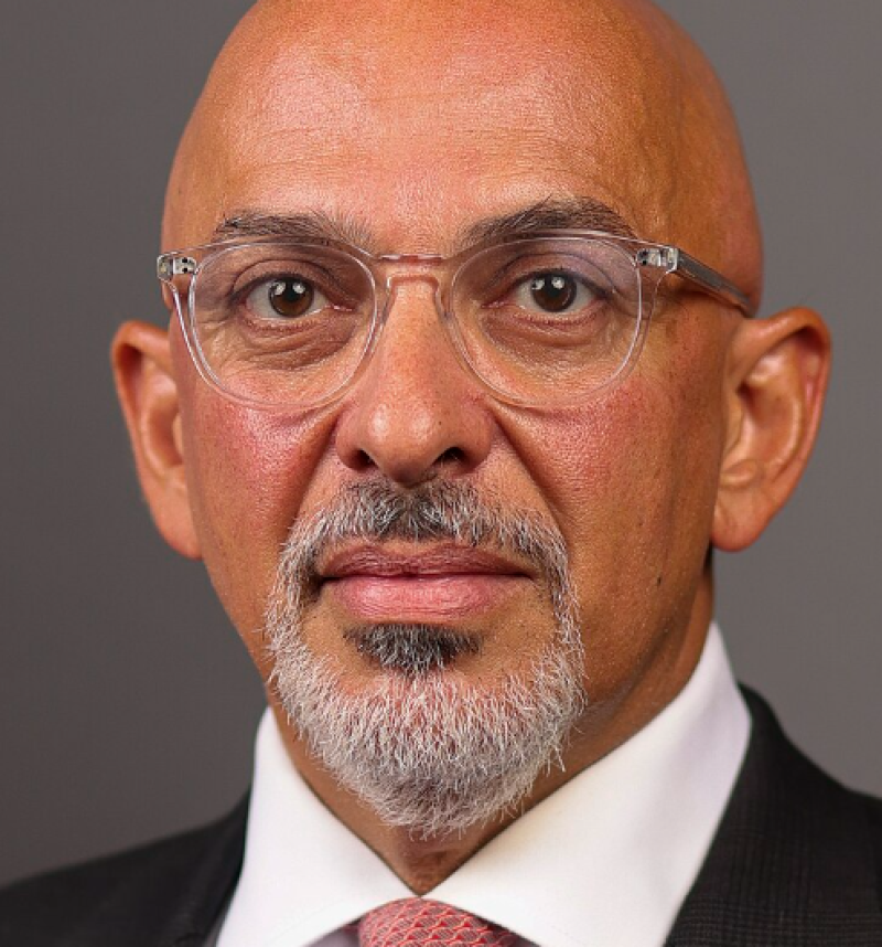 Schok in VK: conservatief toppoliticus Nadhim Zahawi loopt over naar Reform UK - "donker en gevaarlijk" moment volgens hem