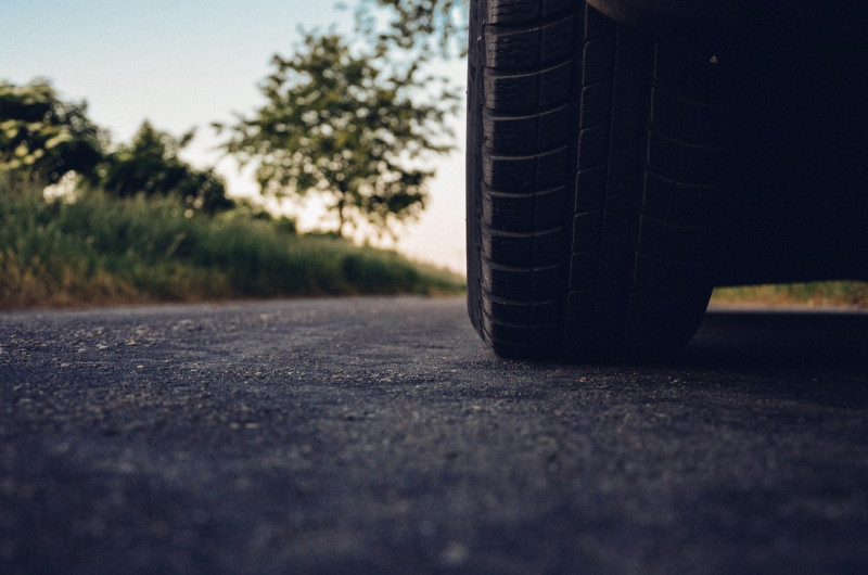 Vlaanderen en Wallonië staan op punt om autorijden opnieuw duurder te maken