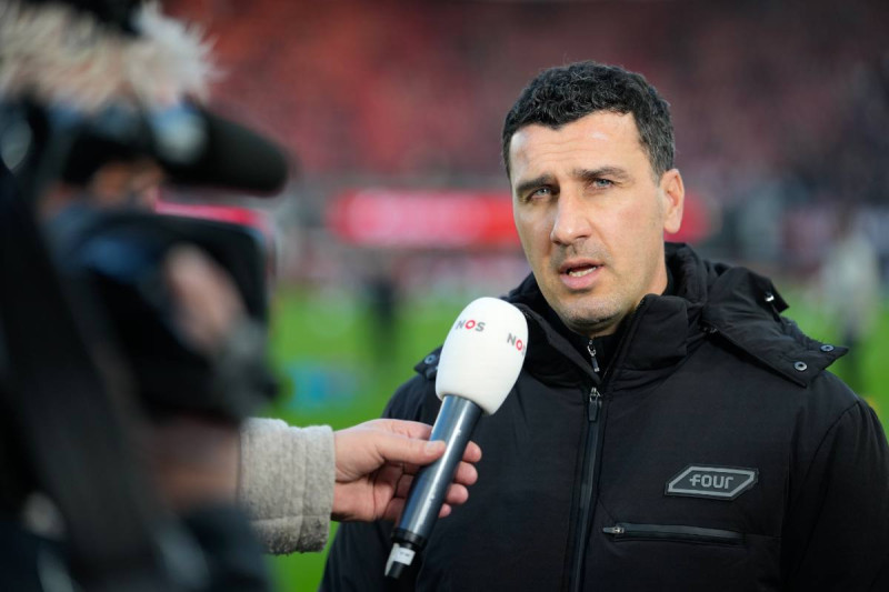 Ondanks enorme bekerstunt tegen Ajax ontslaat Nederlandse club Belgische trainer