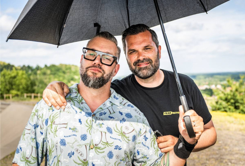 🎥 Bekende Vlamingen, grote dromen en Amerikaanse uitdagingen: Alex Agnew en Andries Beckers presenteren nieuw programma