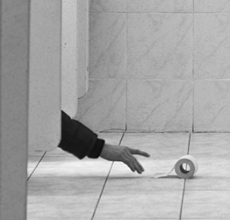 Vrouw ontdekt verborgen camera in restauranttoilet