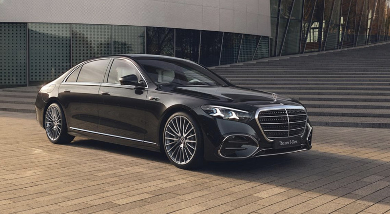 Mercedes steekt de S-Klasse in het licht: meer sterren, meer schermen