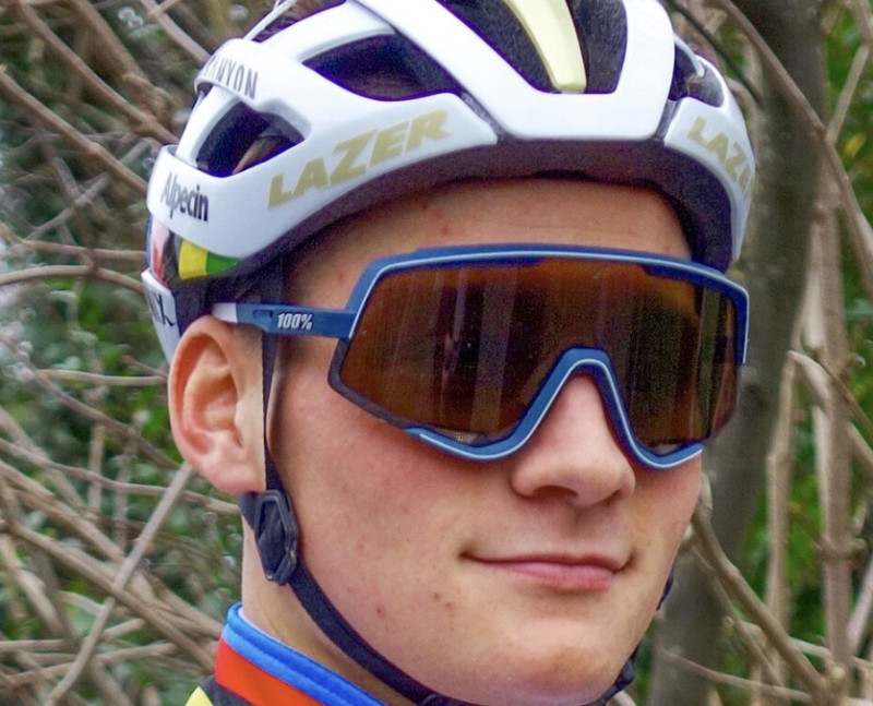 Van der Poel behaalt achtste wereldtitel