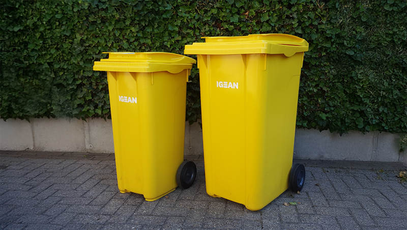 Hove start met containers voor papierophaling