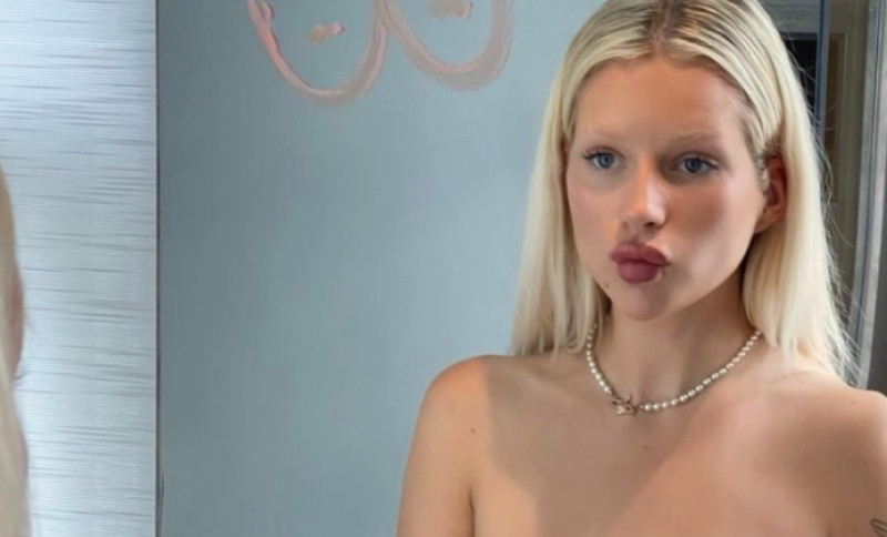 📸 Lottie Moss bekent: “Deze pikante foto’s hebben m’n carrière verpest”