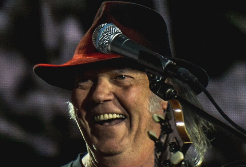 Neil Young annuleert Europese tour, Rock Zottegem zoekt vervanger