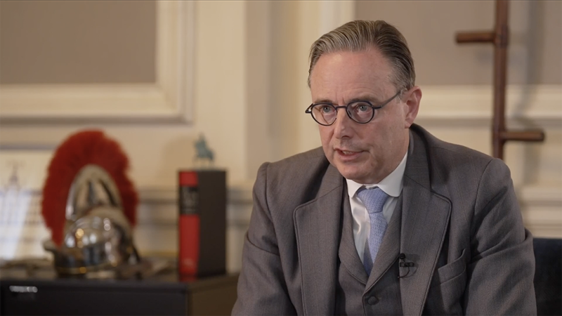 En het is nog niet genoeg: De Wever wil nog eens 3 tot 4 miljard besparen