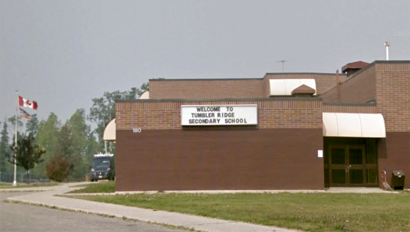 Minstens tien doden bij schietpartijen in en rond Canadese school