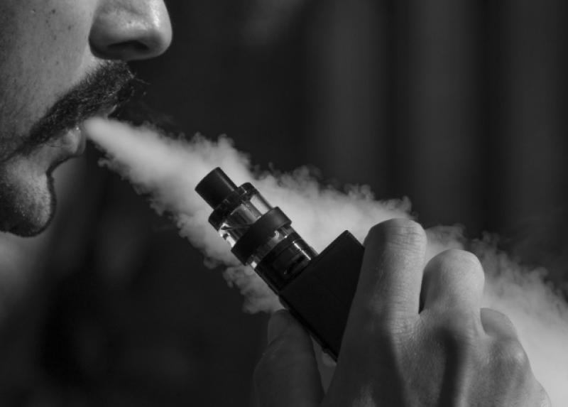 Illegale vapes in Ieper: winkels tijdelijk gesloten