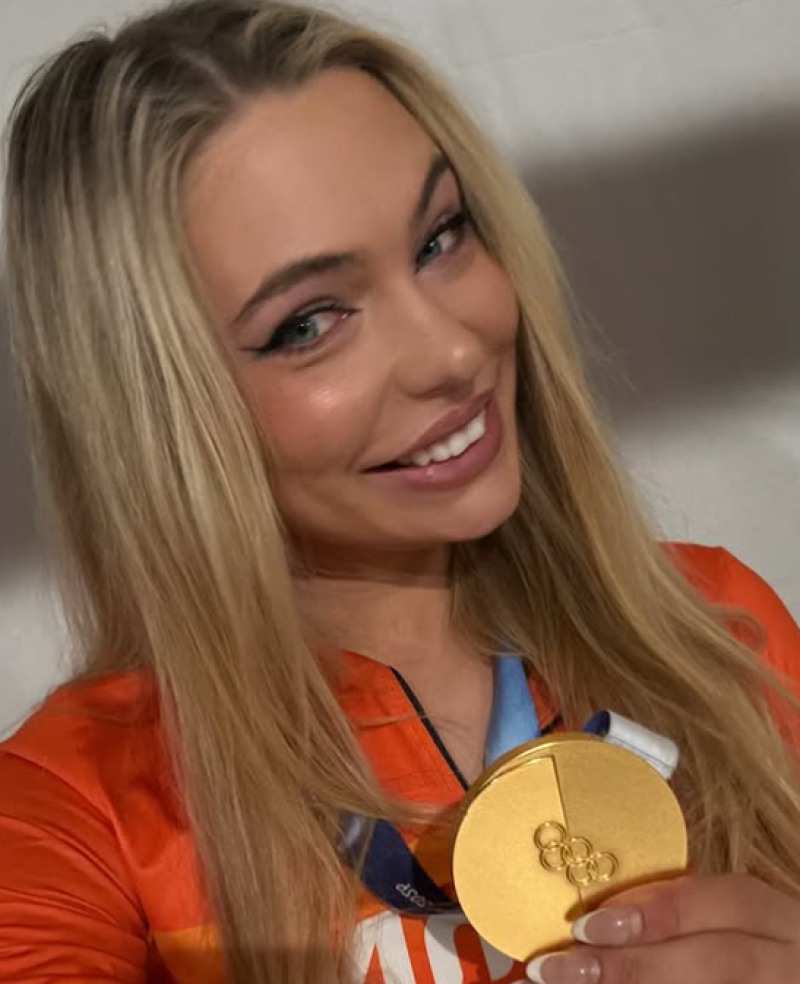 🎥 Een gouden olympische medaille moet gevierd worden: Jutta Leerdam gaat met verloofde Jake Paul helemaal los in Milaan