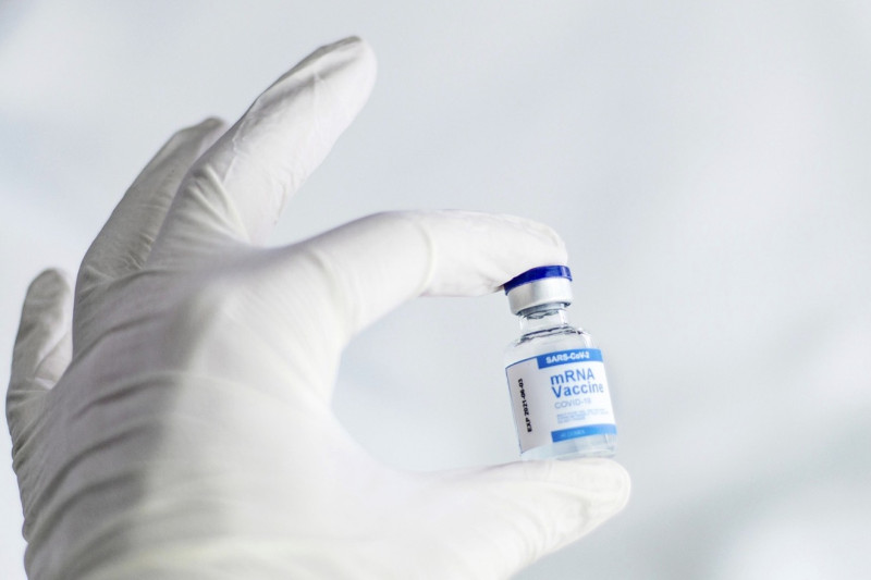 Vaccins, bijwerkingen en het grote zwijgen: wie kreeg gelijk, en wie zweeg te lang?