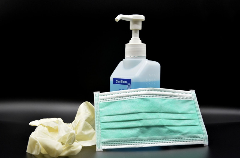 Hoest iemand? Snel, haal de mondmaskers boven!