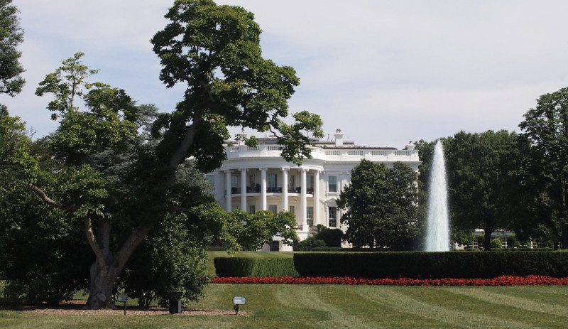 Sinds wanneer beslist Washington wat ons parket moet doen?