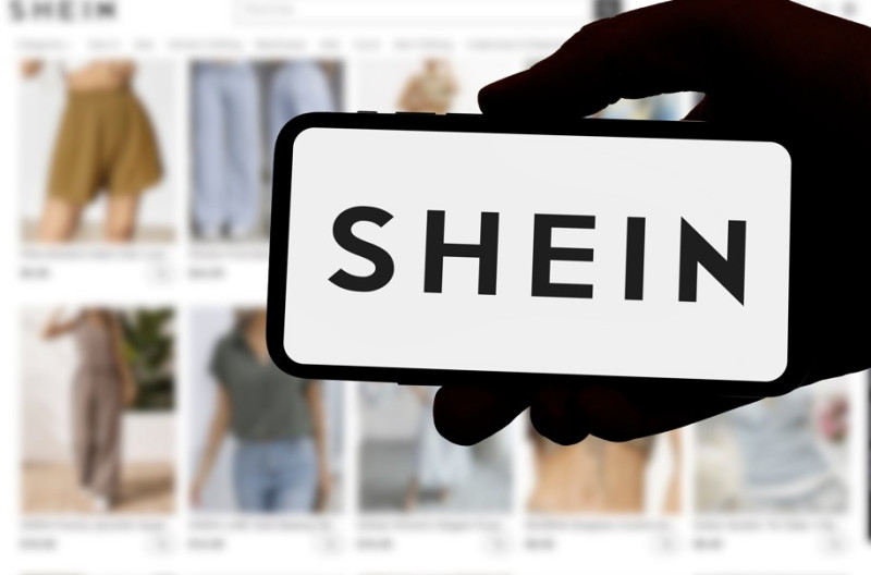 Europese Commissie start procedure tegen Chinese online fast-fashiongigant Shein