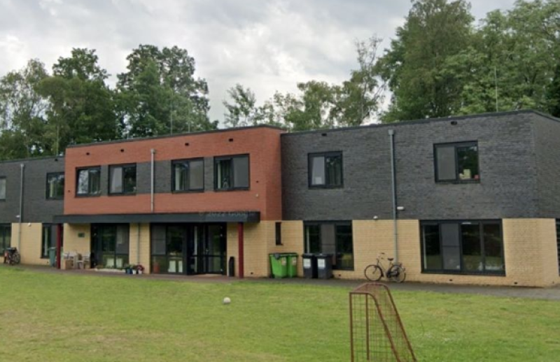 🎥 Nederlandse buurtbewoners krijgen 1000 euro om huis te beveiligen tegen komst asielzoekers
