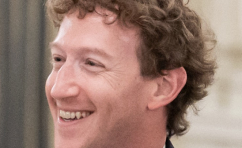 Meta draait de geldkraan dicht voor werknemers—zodat Zuckerberg zijn AI-speeltuin kan blijven voeden