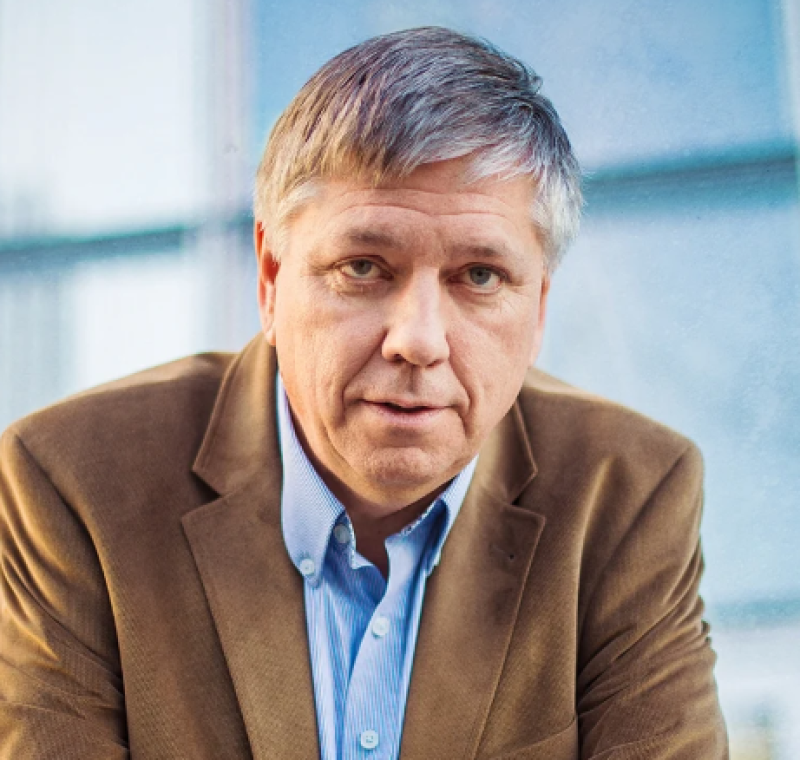Jo Vandeurzen (67) op vakantie getroffen door beroerte en hersenbloeding: ex-minister kritiek in ziekenhuis Salzburg