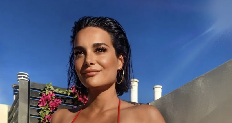 📸 Antwerpse Sarah in bikini maakt ons kriekezot