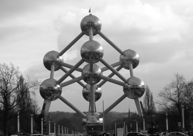 Het Brusselse Parlement steunt regering-Dilliès: vertrouwen in onzekere tijden
