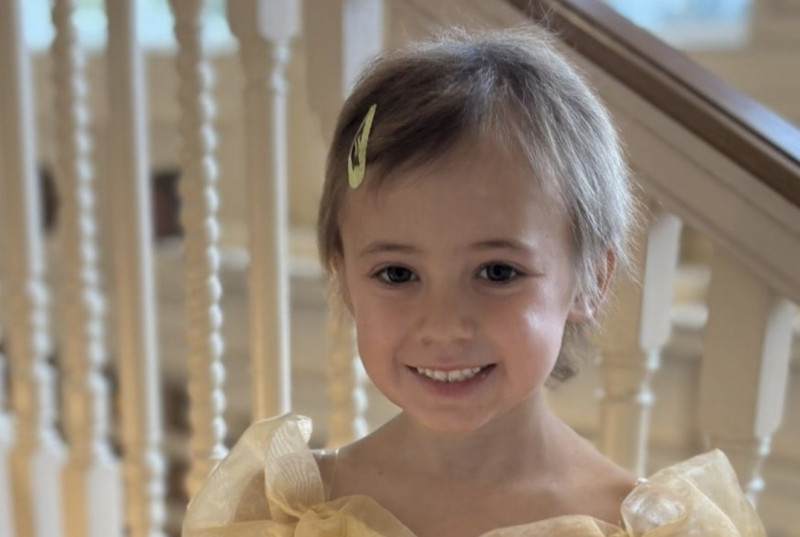 Bang afwachten voor Inez (6): ernstige bloeding na zware kankeroperatie