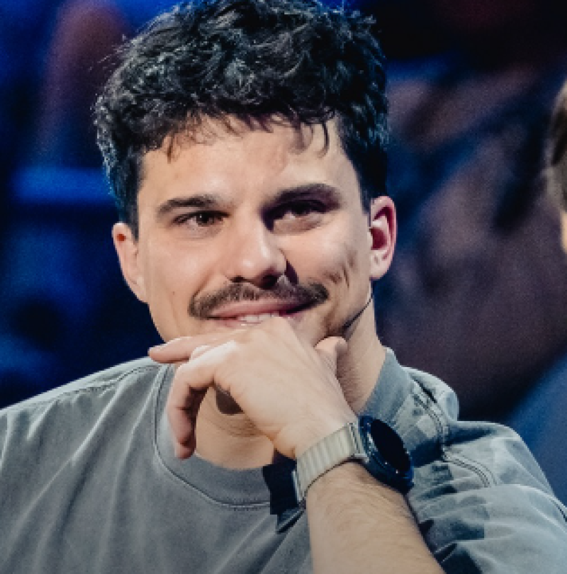 🎥Thuis zijn maar niet in zijn hoofd: emotionele Average Rob praat openhartig over zijn gezin