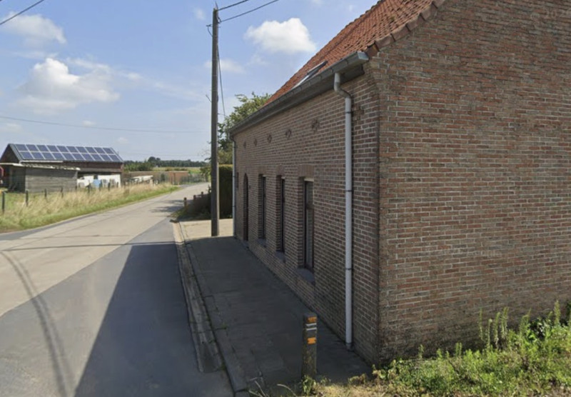 Man gewond na botsing op kruispunt in Staden