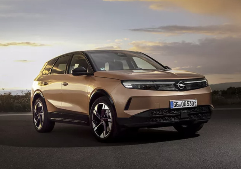 30 pk erbij zonder nieuwe motor: zo rekent Stellantis zijn plug-inhybrides plots sterker