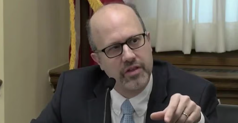 🎥 Democraat in Minnesota wil onderzoek naar mogelijke ‘voordelen’ van winkeldiefstal
