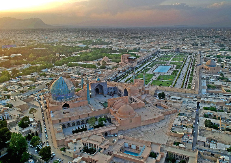 Oorlog in Iran: VS vallen fabrieken en militaire locaties van Isfahan aan