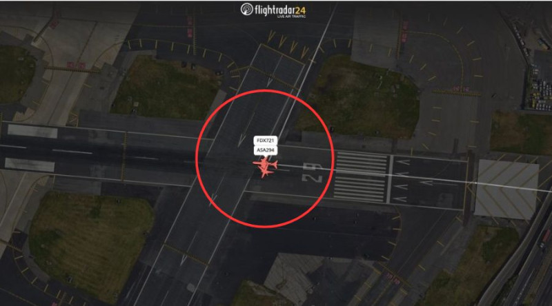 🎥 Botsing tussen twee vliegtuigen op luchthaven in New Jersey nipt vermeden: “Close call”