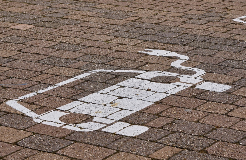 Geel gaat elektrische wagens inzetten als energiebuffer voor het net