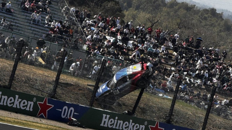 🎥 Beelden tonen zware crash in Porsche Carrera Cup op circuit van Suzuka