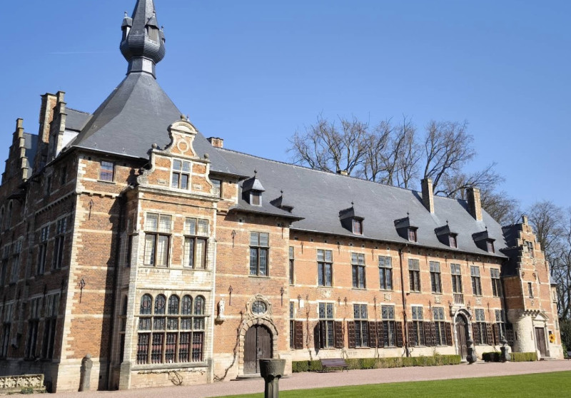 Floralia Brussels opent op 3 april: tulpenzee bij het Kasteel van Groot-Bijgaarden