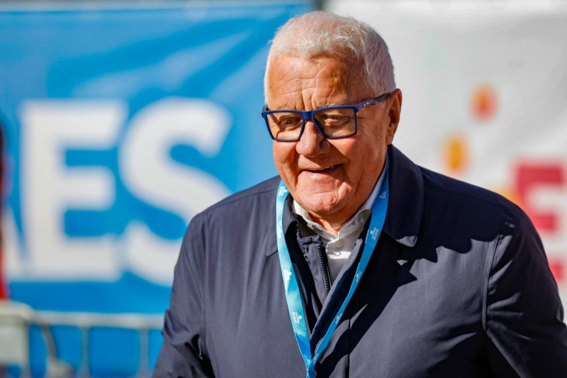 Remco Evenepoel mag zich voor het eerst bewijzen in de Ronde, Patrick Lefevere kijkt met een wrang gevoel toe