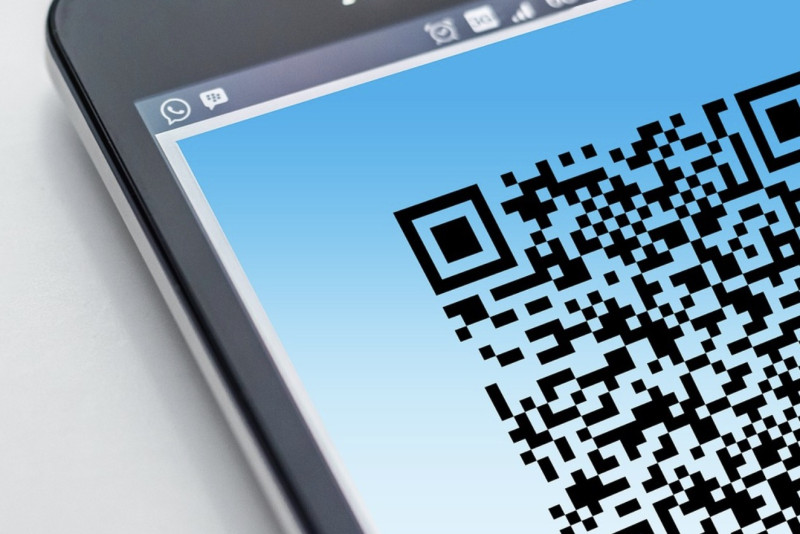 Leuvense studenten brengen overledenen tot leven via QR-code op grafsteen
