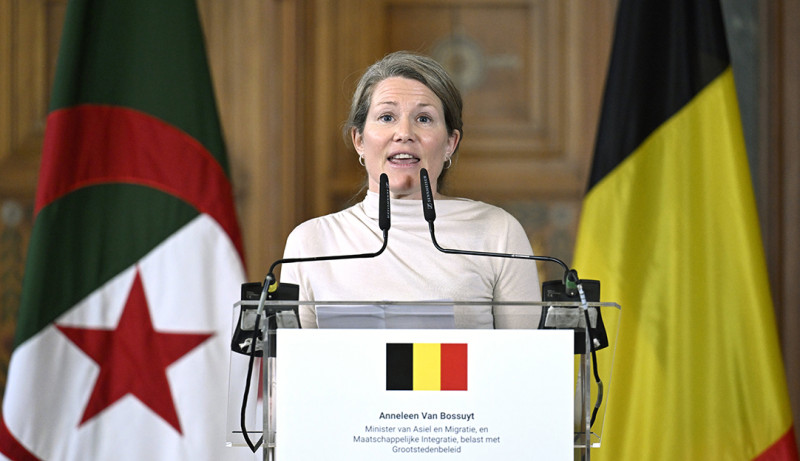 Fedasil in opstand tegen eigen minister: “Rechtsstaat onder druk door beleid Van Bossuyt”