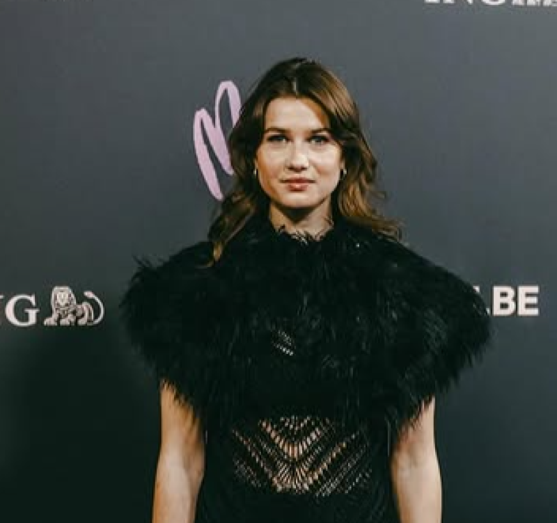 Charlotte Sieben zit met een lastig probleem: "Je zou voor minder aan de botox gaan"