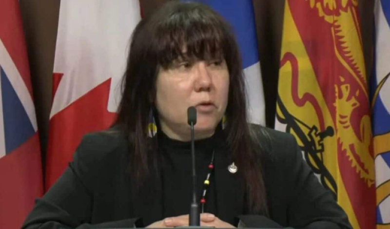 🎥 Linkse politica: "Er is een genocide bezig in de MMIWG2SLGBTQQIA+ gemeenschap."