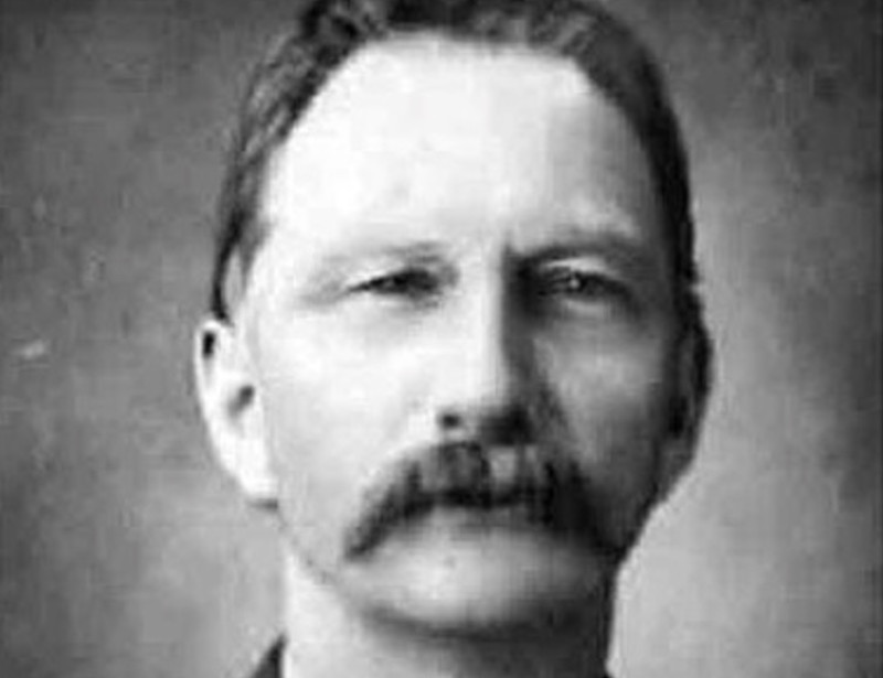 s Werelds grootste mysteries: de man die in 1950 opdook… maar uit 1876 bleek te komen