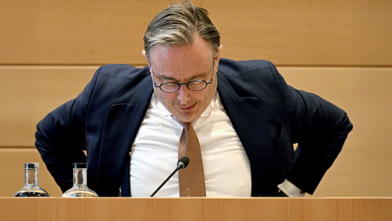 Werken loont. Niet werken? Dan tel je even niet mee