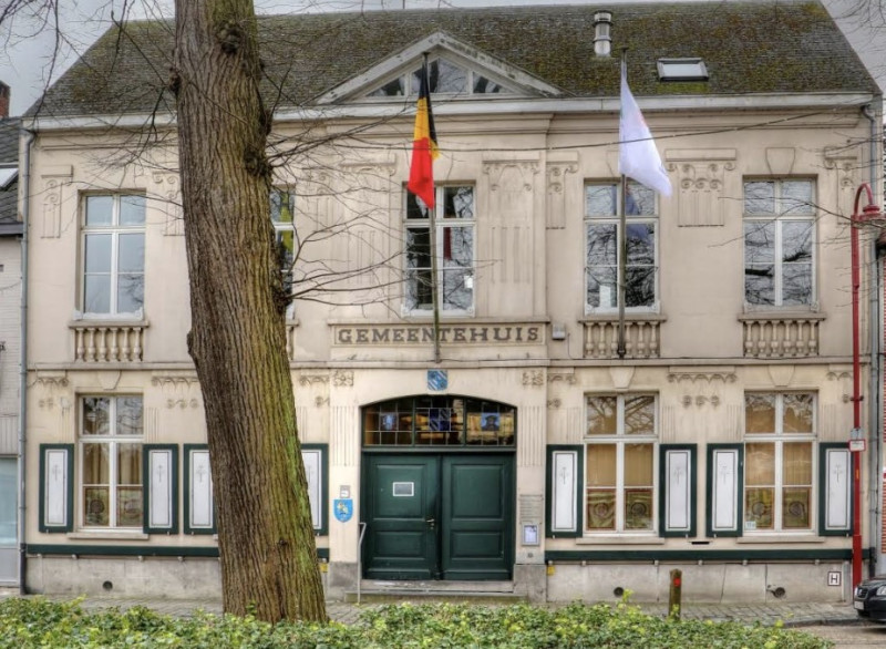 Olen brengt de identiteitskaart aan huis voor wie moeilijk te been is