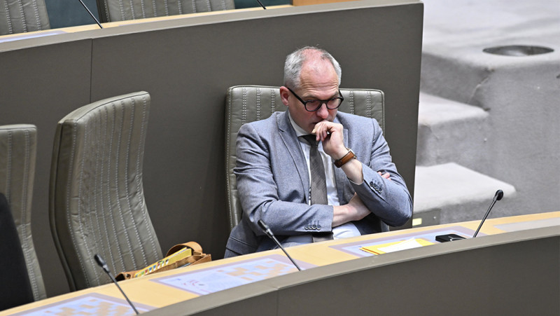 Miljarden voor defensie, maar geen akkoord voor uw factuur: waar ligt de prioriteit van de politiek?